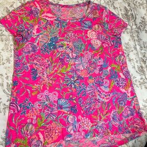 “Lilly Pulitzer” Lg ~Bright~ Colorful ~Ocean~Pink Beach~Resort~Short Sleeve Tee
